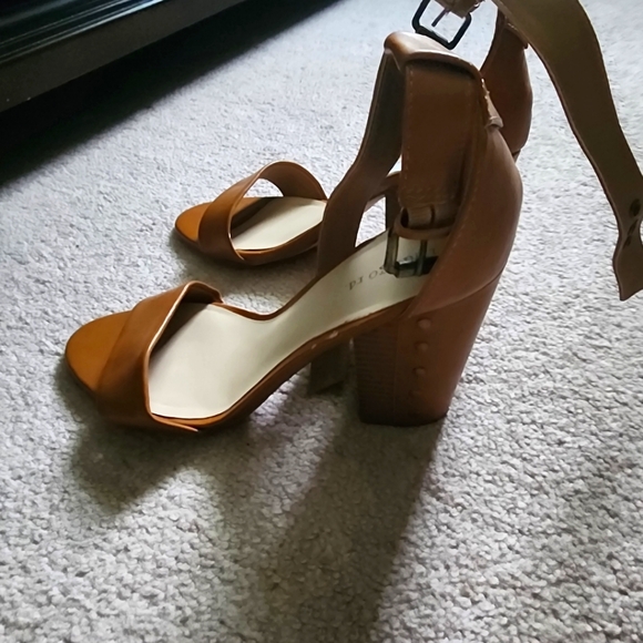 Shoes - Picture 1 of 1